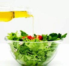 ensalada con aceite